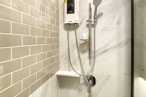 Кондоминиум с 1 спальней в Бангкоке, Таиланд № 132743 - фото 9