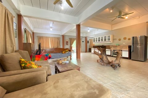 House in Chiang Mai, Thailand 5 bedrooms № 126178 - photo 23