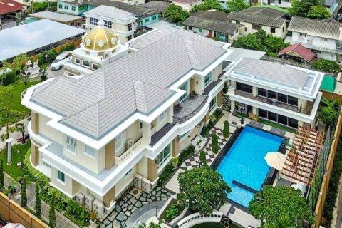 Дом в Хуай Кванге, Бангкок, Таиланд с 5 спальнями  № 124755 - фото 3