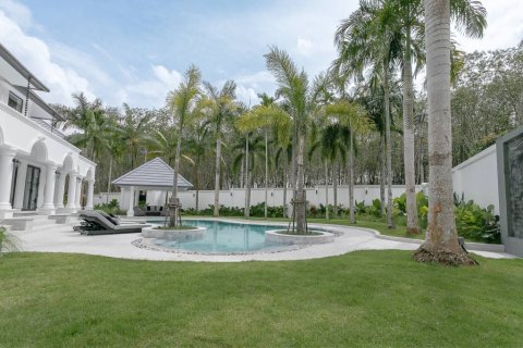 Villa in Bang Tao, Thailand 5 bedrooms № 124757 - photo 2