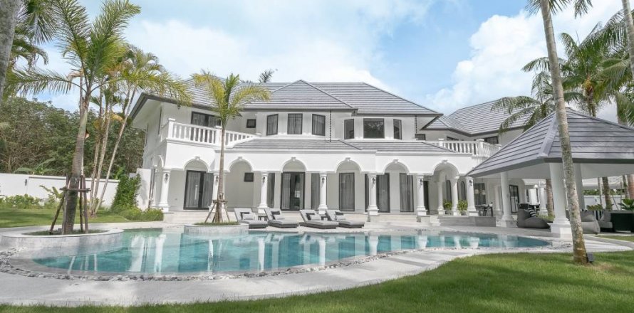 Villa in Bang Tao, Thailand 5 bedrooms № 124757