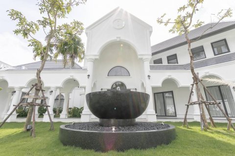 Villa in Bang Tao, Thailand 5 bedrooms № 124757 - photo 4