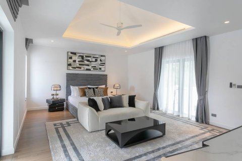 Villa in Bang Tao, Thailand 5 bedrooms № 124757 - photo 10