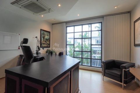 Дом в Паттайе, Таиланд с 3 спальнями  № 83768 - фото 7