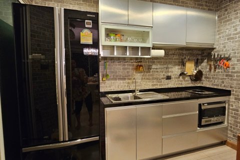 Condo in Huai Khwang, Bangkok, Thailand, 3 bedrooms № 123870 - photo 10