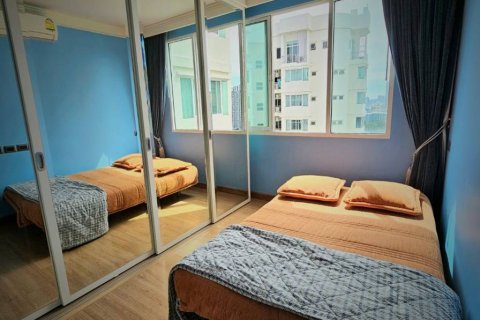 Condo in Huai Khwang, Bangkok, Thailand, 3 bedrooms № 123870 - photo 25