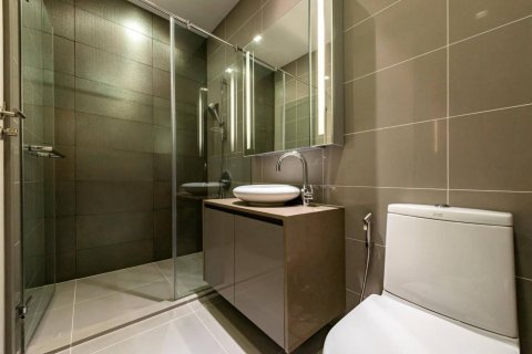 Condo in Bang Rak, Bangkok, Thailand, 2 bedrooms  № 123872 - photo 9