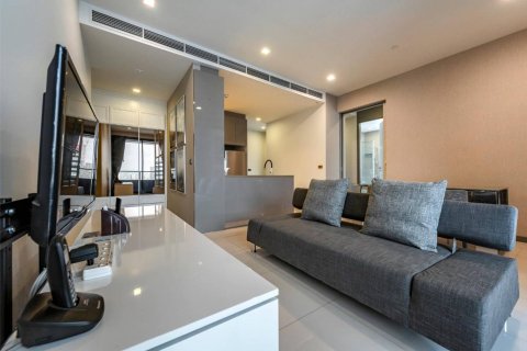 Condo in Bang Rak, Bangkok, Thailand, 2 bedrooms  № 123872 - photo 12