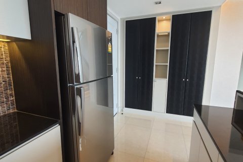 Кондоминиум с 3 спальнями в Бангкапи, Бангкок, Таиланд № 123869 - фото 17