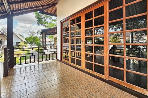 Villa in Pattaya, Thailand 4 bedrooms № 86595 - photo 4