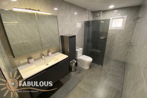 Apartment in Rawai, Thailand 2 bedrooms № 124265 - photo 12