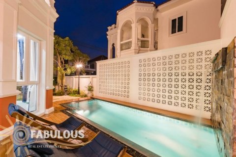 Villa in Ko Kaeo, Thailand 4 bedrooms № 124266 - photo 20