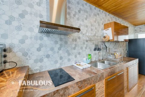 Villa in Ko Kaeo, Thailand 4 bedrooms № 124266 - photo 15