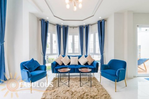 Villa in Ko Kaeo, Thailand 4 bedrooms № 124266 - photo 5