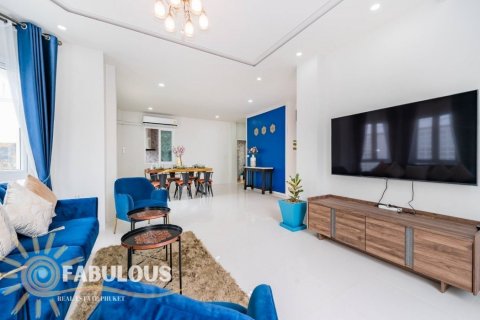 Villa in Ko Kaeo, Thailand 4 bedrooms № 124266 - photo 8