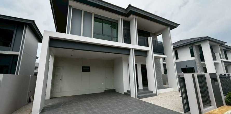 Дом в Паттайе, Таиланд с 4 спальнями  № 125626