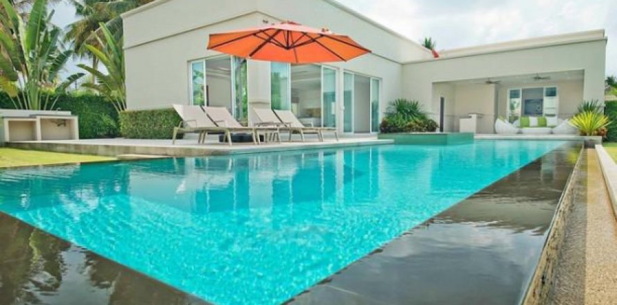 Коммерческая недвижимость в Паттайе, Таиланд 220м2  № 125631