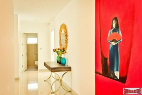 Коммерческая недвижимость в Паттайе, Таиланд 220м2  № 125631 - фото 4