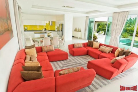 Коммерческая недвижимость в Паттайе, Таиланд 220м2  № 125631 - фото 11