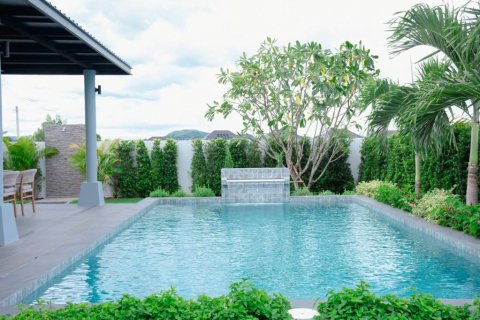 Villa in Hua Hin, Thailand 3 bedrooms № 125851 - photo 2