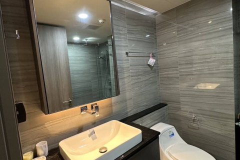 Condo in Bangkok, Thailand, 2 bedrooms  № 125854 - photo 8