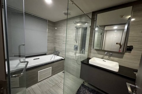 Condo in Bangkok, Thailand, 2 bedrooms  № 125854 - photo 9
