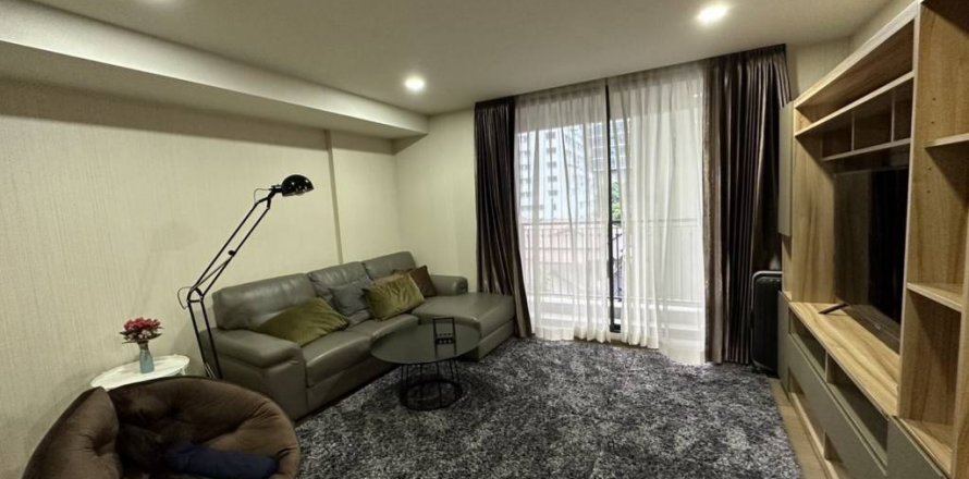 Condo in Bangkok, Thailand, 2 bedrooms  № 125854