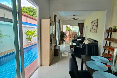 Вилла в Раваи, Таиланд с 3 спальнями  № 121030 - фото 1