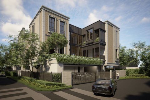 Дом в Лат Пхрау, Бангкок, Таиланд с 4 спальнями  № 121034 - фото 1