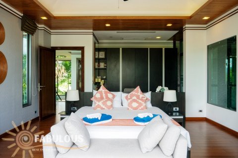 Villa in Phuket, Thailand 4 bedrooms № 124309 - photo 3