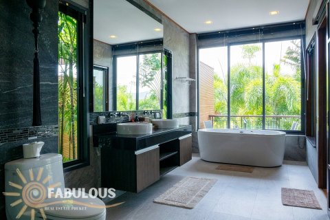 Villa in Phuket, Thailand 4 bedrooms № 124309 - photo 6