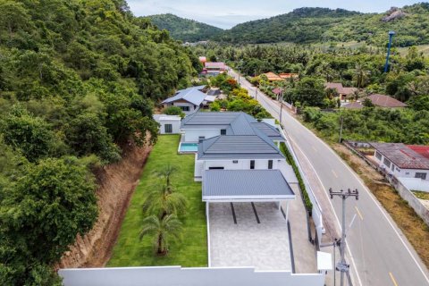 Вилла в Хуа Хине, Таиланд с 3 спальнями  № 104918 - фото 3