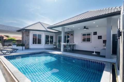 Дом в Паттайе, Таиланд с 4 спальнями № 123494 - фото 1