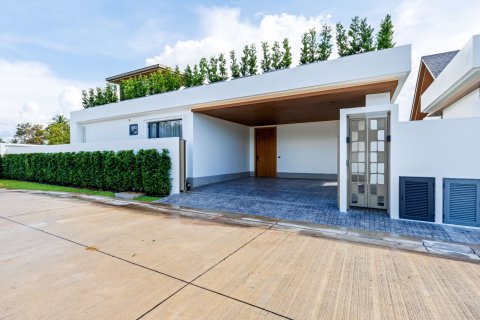 Вилла на Пляже Найтон, Таиланд с 4 комнатами  № 70407 - фото 17