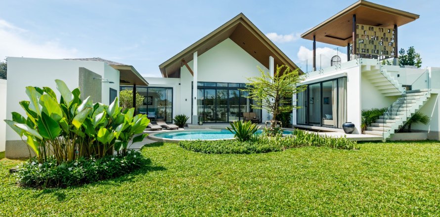 Вилла на Пляже Найтон, Таиланд с 4 комнатами  № 70407