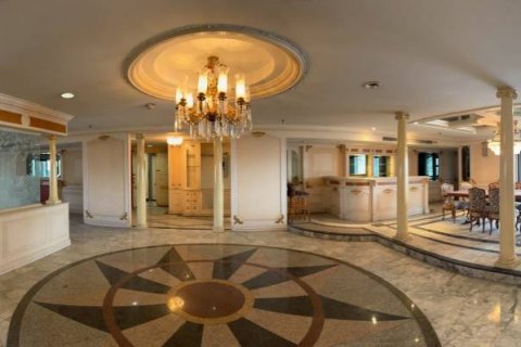 Condo in Bangkok, Thailand, 4 bedrooms  № 132532 - photo 4