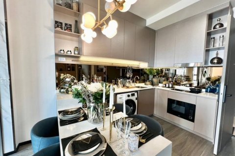 Кондоминиум с 2 спальнями в Пхракханонге, Бангкок, Таиланд № 132531 - фото 2