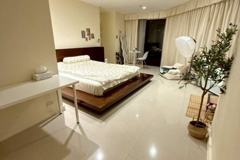 Кондоминиум с 3 спальнями в Бангкоке, Таиланд № 132528 - фото 7