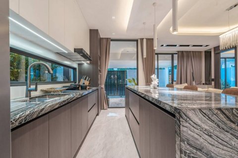 Вилла в Паттайе, Таиланд с 4 спальнями  № 124459 - фото 6