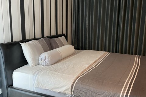 Condo in Bangkok, Thailand, 1 bedroom  № 143165 - photo 4