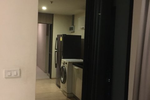 Кондоминиум с 1 спальней в Бангкоке, Таиланд № 143164 - фото 11