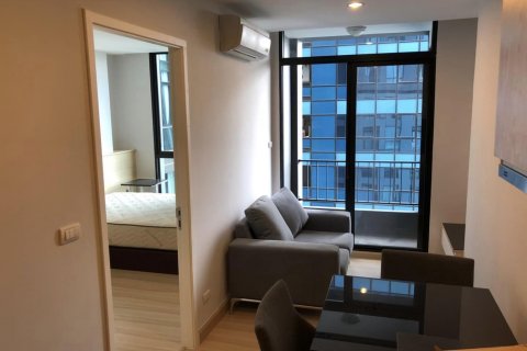 Кондоминиум с 1 спальней в Бангкоке, Таиланд № 143161 - фото 1