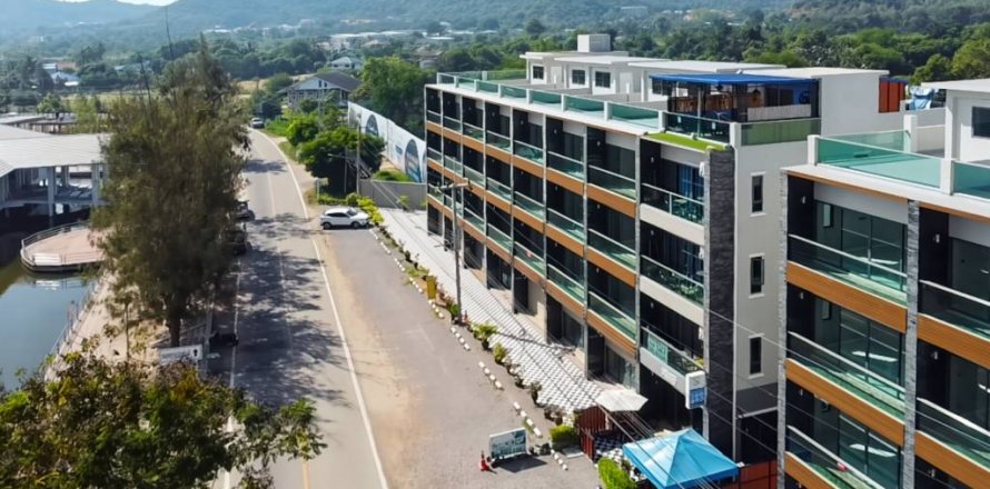 Townhouse in Hua Hin, Thailand 6 bedrooms № 116270