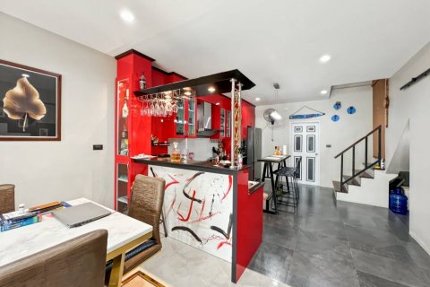 Townhouse in Hua Hin, Thailand 6 bedrooms № 116270 - photo 10