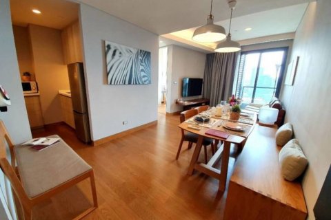 Кондоминиум с 2 спальнями в Бангкоке, Таиланд № 116265 - фото 1