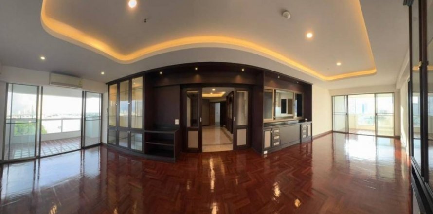 Кондоминиум с 3 спальнями в Бангкоке, Таиланд № 132536