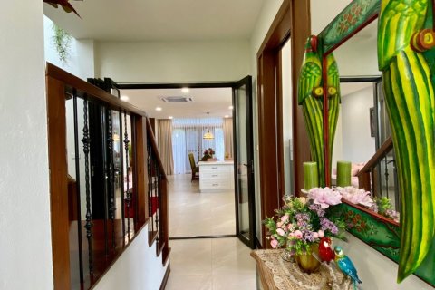 Вилла в Чиангмае, Таиланд с 4 спальнями  № 80959 - фото 15