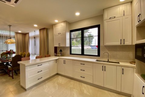 Вилла в Чиангмае, Таиланд с 4 спальнями  № 80959 - фото 9