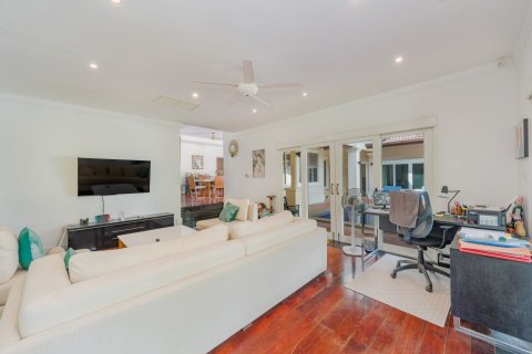 House in Bang Tao, Thailand 5 bedrooms № 126516 - photo 12