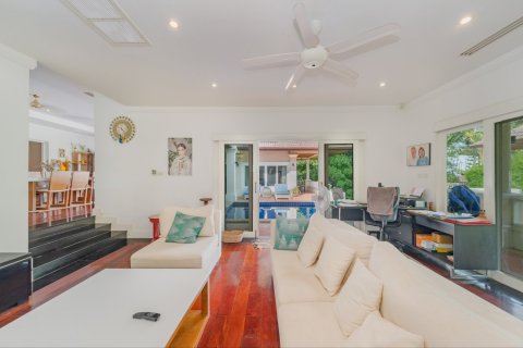 House in Bang Tao, Thailand 5 bedrooms № 126516 - photo 11